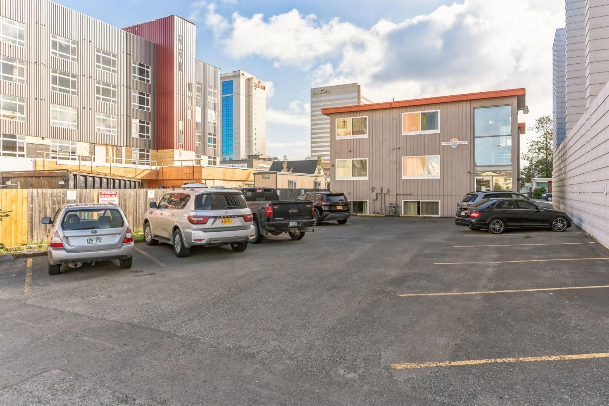 Highliner Hotel Анкъридж Екстериор снимка